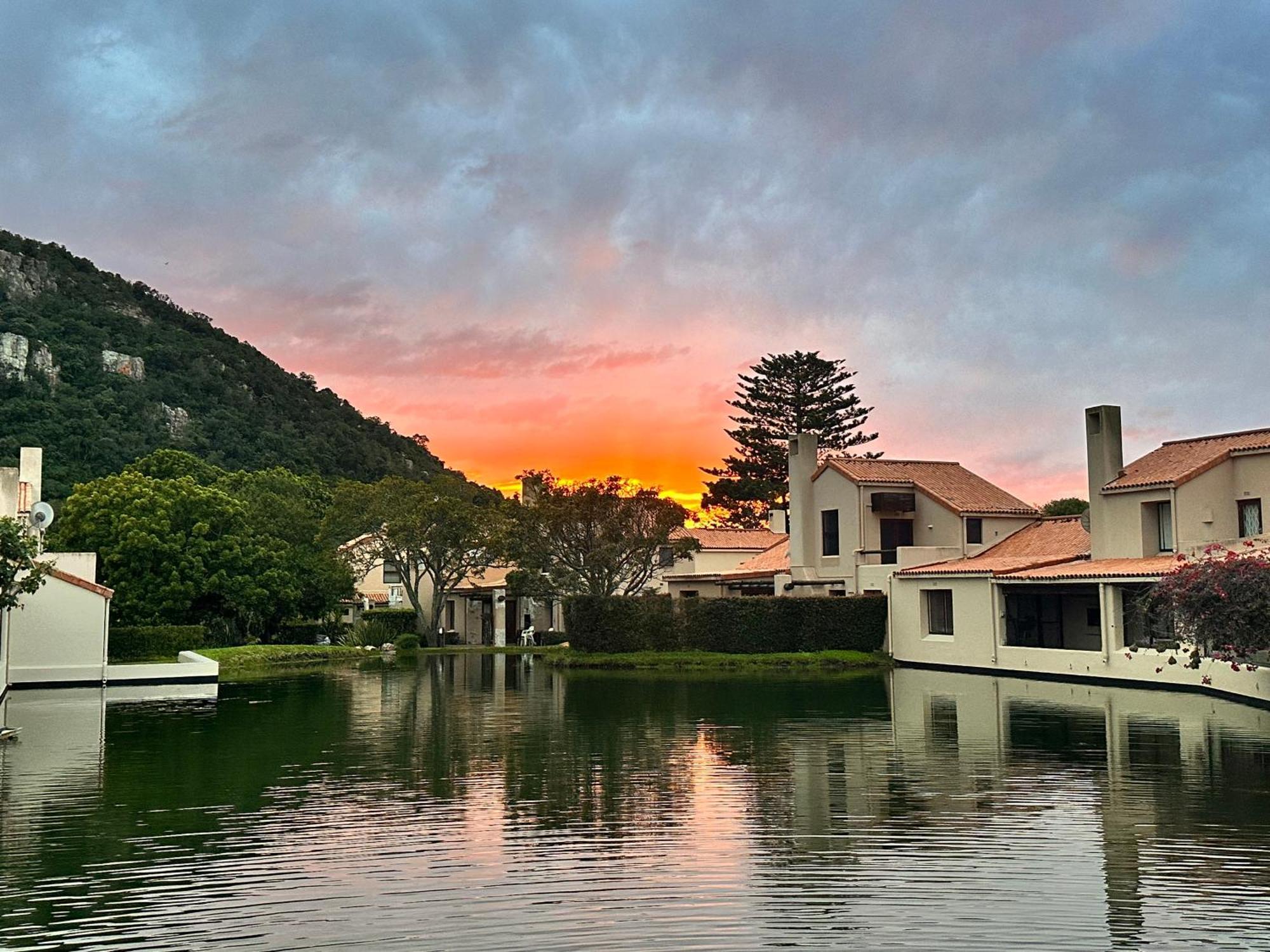 Apartamento Beau Rivage Unit 9 Plettenberg Bay Exterior foto